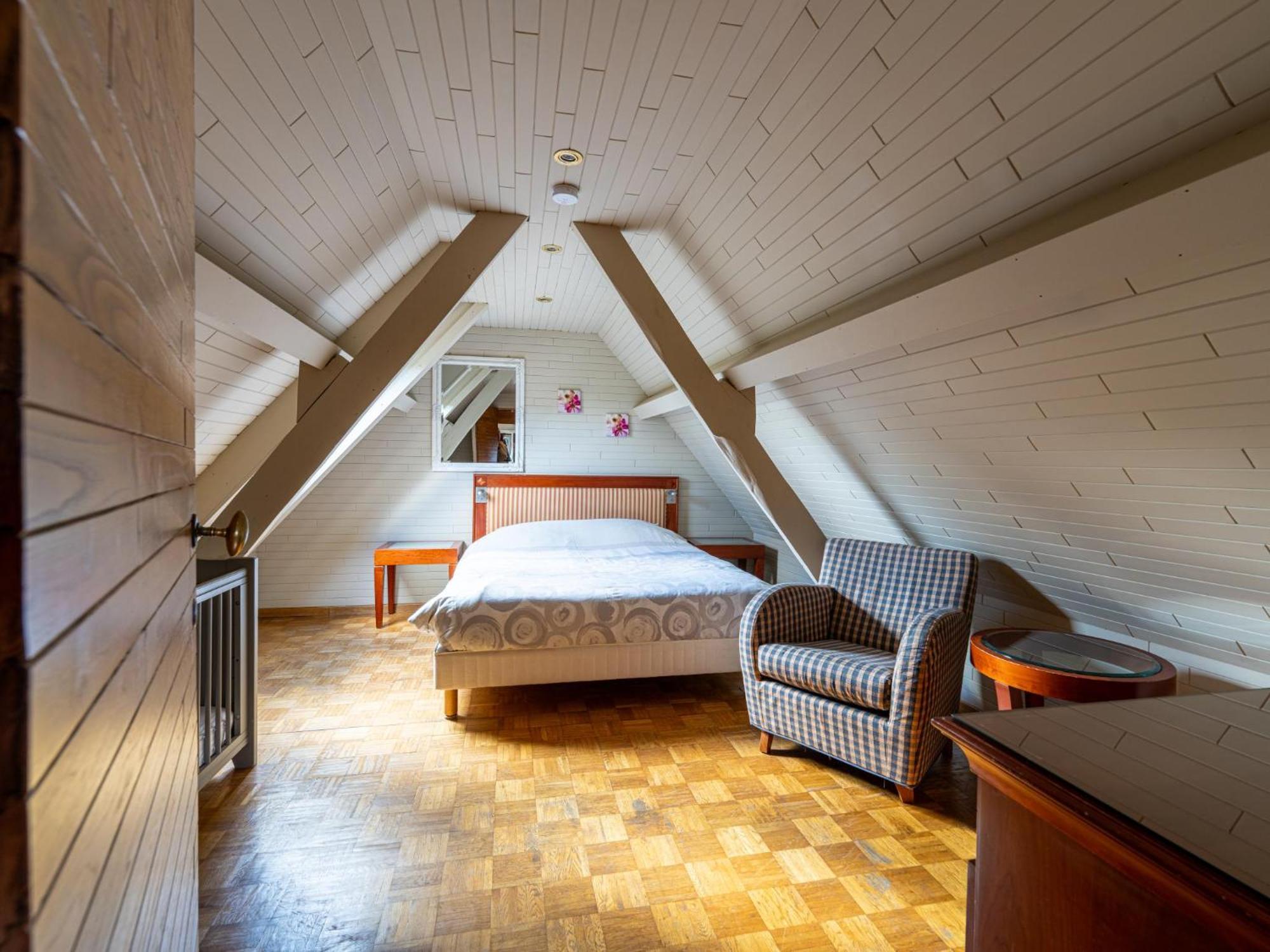 Het Bruegelhof Villa Peer Luaran gambar